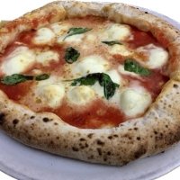 Pizza regina margherita - Panuozzo e Pizza da Tina Capaccio