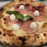 Pizza bianca al crudo - Panuozzo e Pizza da Tina Capaccio