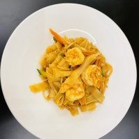 74 Tagliatelle thai con gamberi - SHINKO SUSHI
