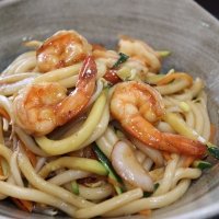 Udon con frutti di mare - Moko Sushi