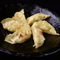 Ravioli di carne di maiale alla piastra 4pz - Moko Sushi