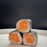 Hosomaki Salmon - Ikura Sushi Sorrento