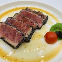 Tataki tonno (8PZ) - Ikura Sushi Sorrento