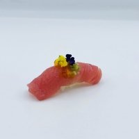 Nigiri tonno - Ikura Sushi Sorrento