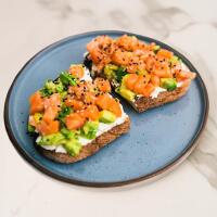 SALMON TOAST (2 PZ) - Tiburon Castellammare