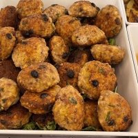 Polpette con uva passa e pinoli - Madegra Salerno Food