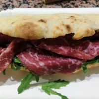 Angus-young - Pizza Country