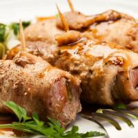 INVOLTINO DI MAIALE CON ZUCCHINE, SPECK E SCAMORZA - Tre G Food