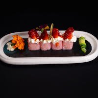 HOSOMAKI STRAWBERRY - Rakki Sushi