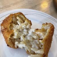 Frittatina cacio e pepe - Royal Burger ad Acerra