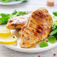 Petto di pollo grigliato con contorno - Gusto Agropoli