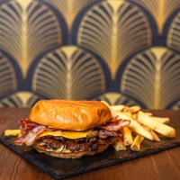 New York - Maddé Burger