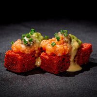 C7 - Red crispy Salmon truffle 2pz - Takiya Sushi casoria