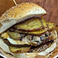 Louis - Hamburgeria 82