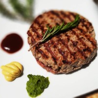 Hamburger al piatto - Salotto