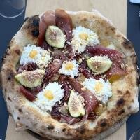 Essenziale - Pizzeria La Malafemmena