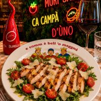 TAGLIATA DI PETTO DI POLLO 300 GR, RUCOLA FRESCA, POMODORINI E SCAGLIE DI GRANA - Tamburella - Trattoria e Pizzeria