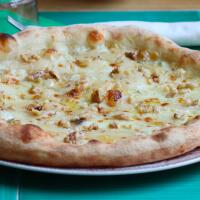 Pere e Noci - Alci Condividi il Momento