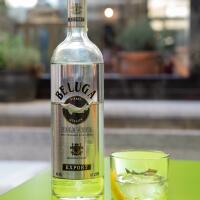 Beluga Shot - Alci Condividi il Momento