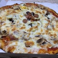 Capricciosa - Pizzeria Tref punt