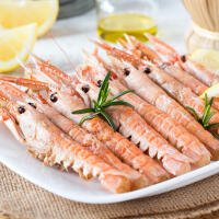 Scampi bolliti o crudi - Bella Palermo Gastronomia