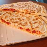 Crescione Maxi pomodoro e mozzarella - Piadina.RE