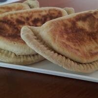 crescione tonno, cipolla e mozzarella - Piadina.RE