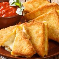 Scamorza Impanata Fritta - Pizzeria Pepe Nero