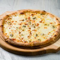 Quattro Formaggi - Pizzeria Zacca Il Pizzaiolo