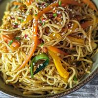 199 - SPAGHETTI DI GRANO CON VERDURE - Z9 Sushi Pozzuoli