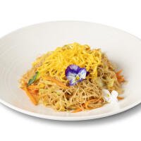 Spaghetti di Riso Gamberi e Verdure - SUSHIYA Pescara