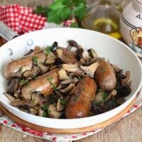 Salsiccia di pollo in umido con funghi - Minuetti LAB