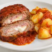 Polpettoncino mozzarella e mortadella con patate lesse - Minuetti LAB