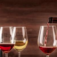 Calice di vino rosso o bianco O BOLLICINE - SushiMio a Olbia