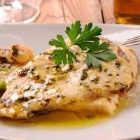 Bistecca di pesce spada locale in salsa verde cilentana - Ristorante Il Brigantino