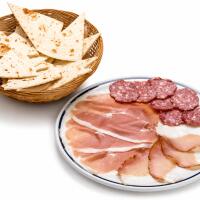 Affettati e formaggi con piadina - Bar Carla dal 1966