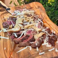 Tagliata di cube roll con porcini - Rifugio Steakhouse