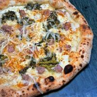 La nostra salsiccia e friarielli - Rifugio Steakhouse