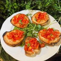 Bruschette con pomodorini - Rifugio Steakhouse