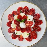 Caprese Classica - Divino Ristorante Vineria