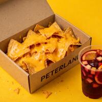 Nachos con cheddar fuso + Sangria dello Chef Peter - Peterland Giarre