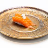 079.- Nigiri sake - Leon D'Oro Sushi - Cassola